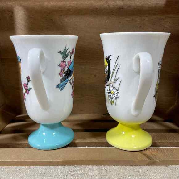 Fred Roberts Vintage Song Birds Set of Two Pedestal Coffee Mugs - Irish Coffee - Picture 4 of 10